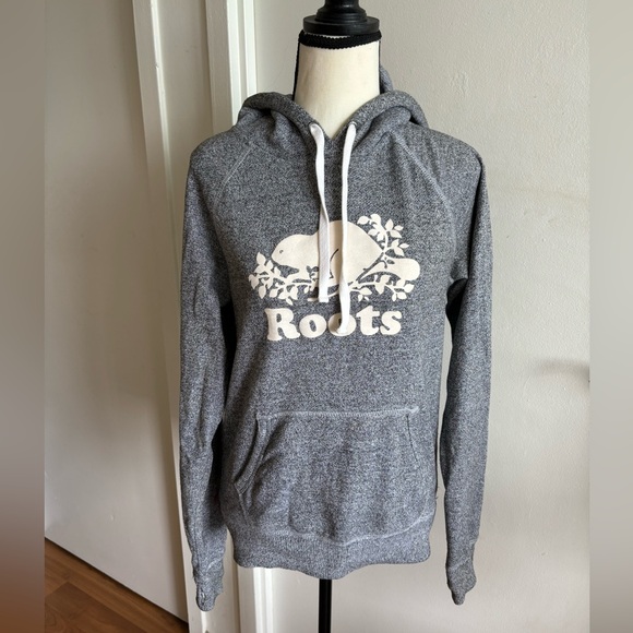 ROOTS Organic Original Kanga Hoodie in salt & pepper with white logo. Size XS - Picture 1 of 3